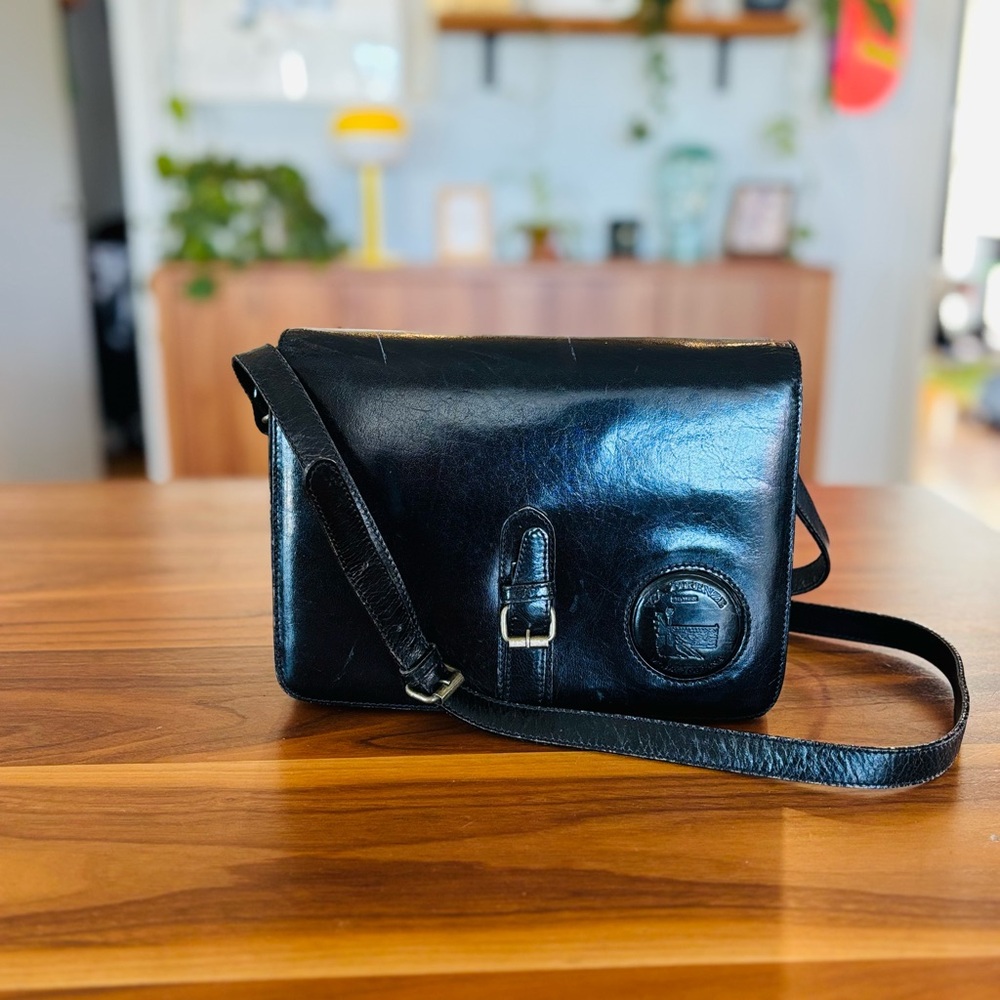 VTG Via Firenze Leather Black Shoulder Bag – Italian Craftsmanship, Classic bag